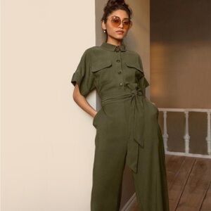 H&M army green cropped leg jumpsuit size 6